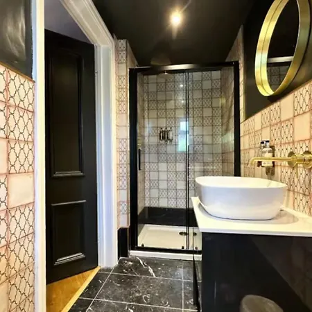 Dragon Luxury Lägenhet
